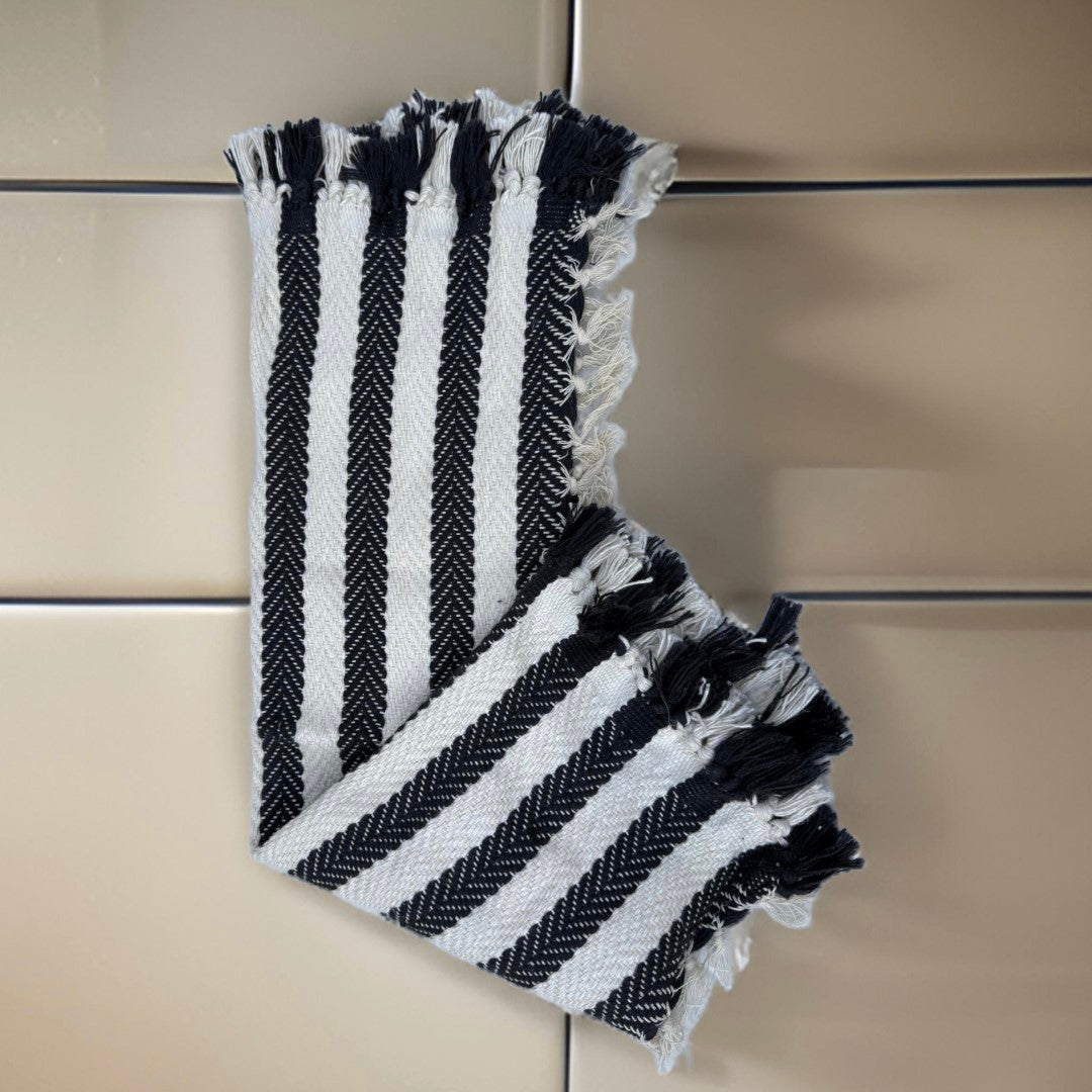 Traditions Bath rugs Black and white